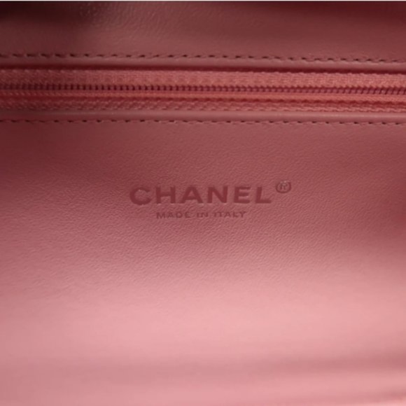 100% Authentic CHANEL Vanity case Quilted Leather Satchel Bag - Picture 10 of 12